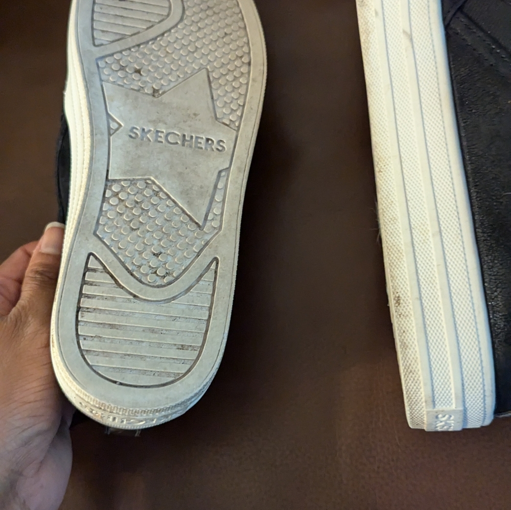 Skechers  shoes for women size 7.5 - Picture 5 of 7